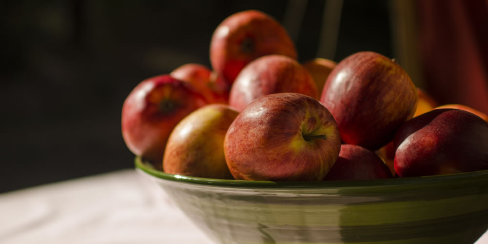 Large bowl with fruits