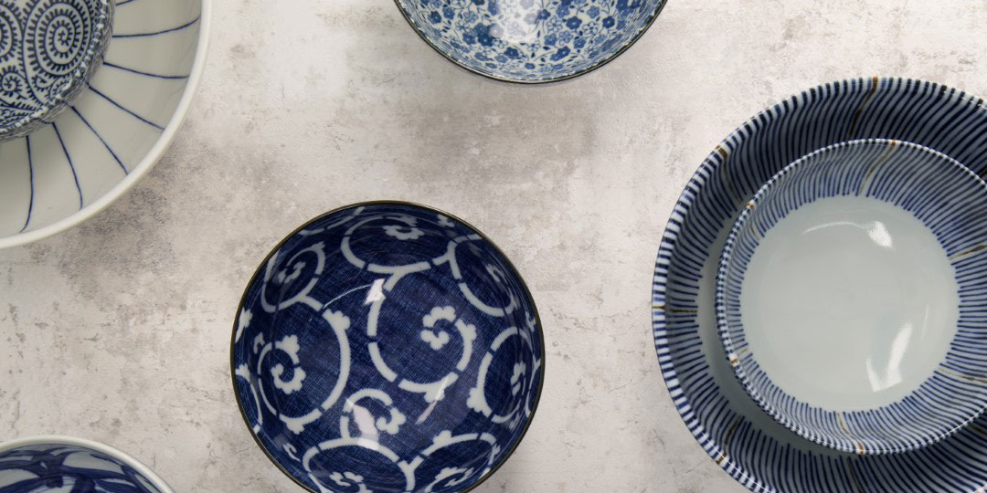Sets with bowls in Asia design