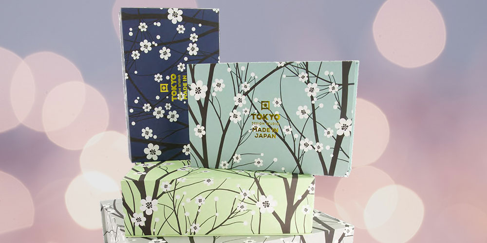 Porcelain in decorative, beautiful gift boxes