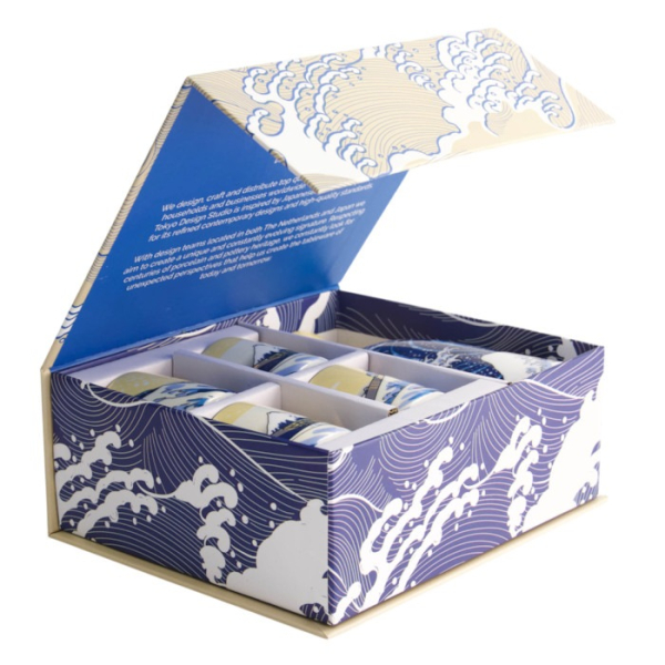 Tokyo Design Studio Sake Set Kawaii Hokusai White/Blue (1 Bottle, 4 Cups), Porcelain, 120/50 ml